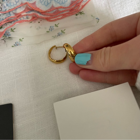 Chanel and gold bundle - Picture 4 of 6